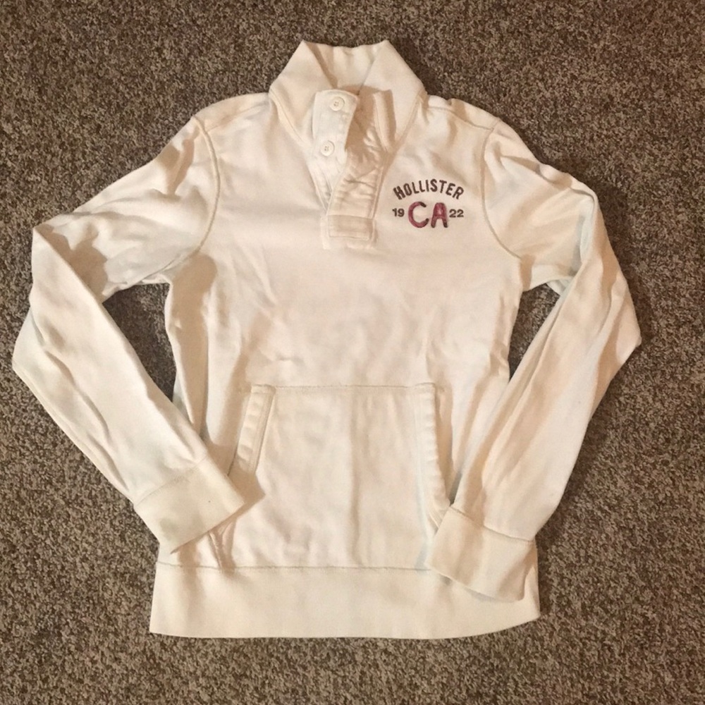 Medium Hollister sweater